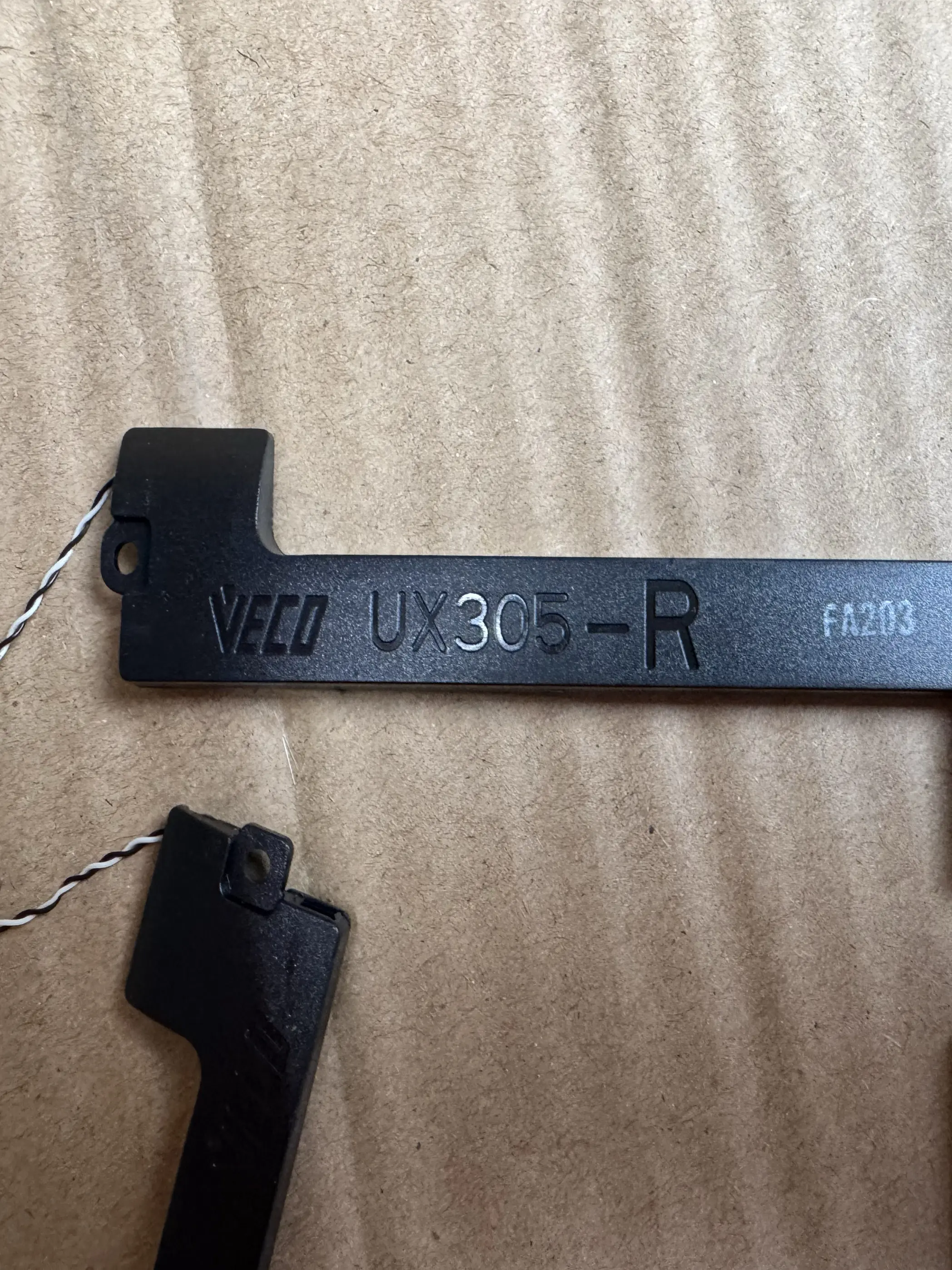 

Для ASUS U305CA UX305 Динамик