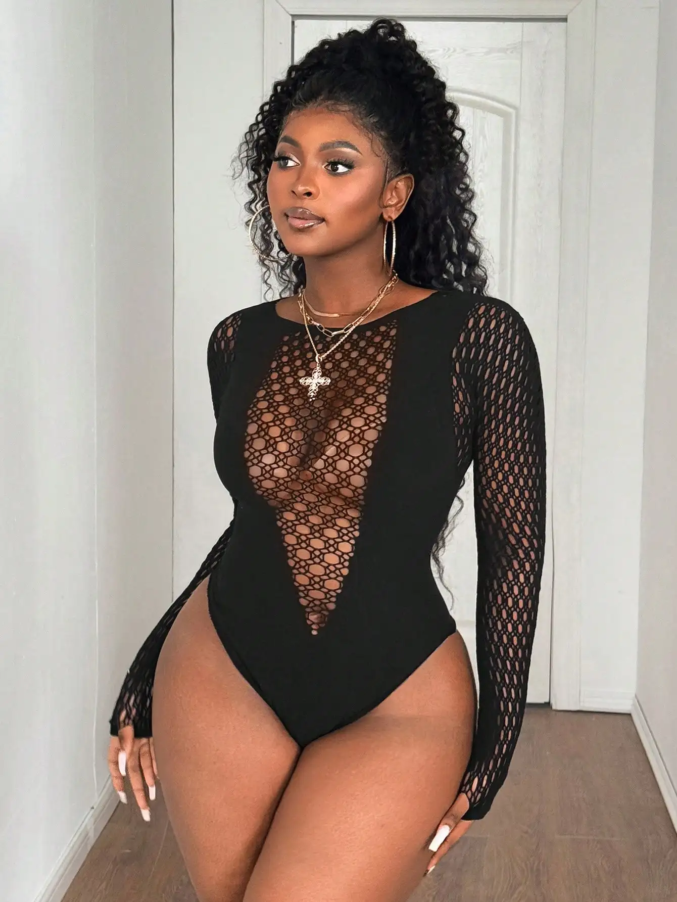 

Женское сексуальное боди больших размеров с вырезами, длинными рукавами, облегающее, эластичное, для клуба, вечеринок и уличного стиля