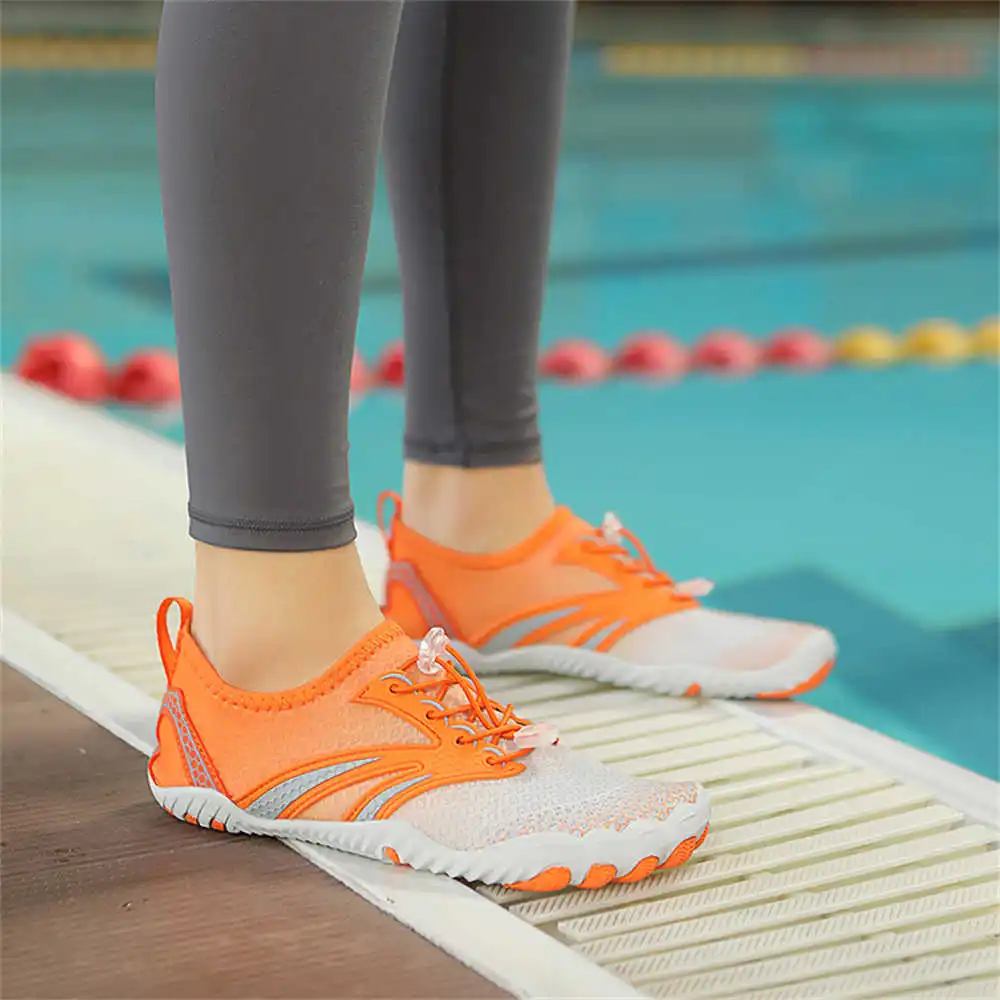 

Слипоны, осенние ботинки на шнуровке, мужские брендовые сандалии, оригинальные мужские тапочки, кроссовки, спортивные студенческие ведущие спортивные и отдыха