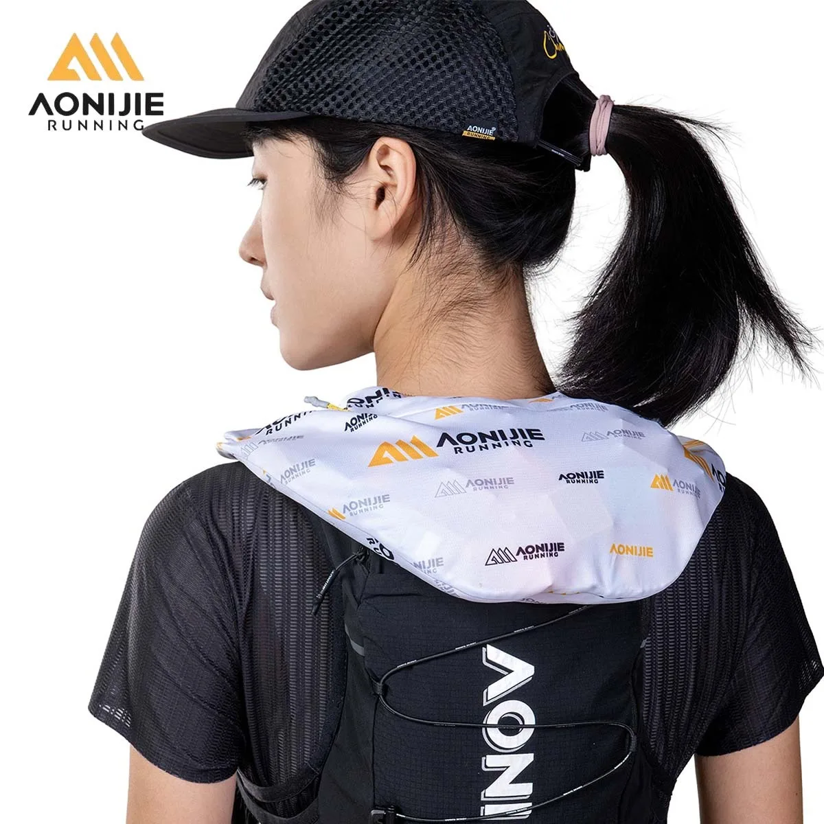 

Охлаждающее полотенце для марафона AONIJIE Охлаждающее отделение большой емкости Ткань Cool-touch Специально для бега по тропе