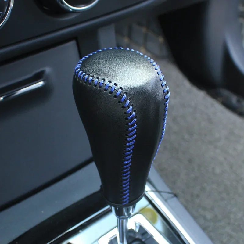 Stylish Interior Gear Shift Trim for Toyota Camry/Corolla/Levin/YARiS - Carbon Fiber Leather Finish