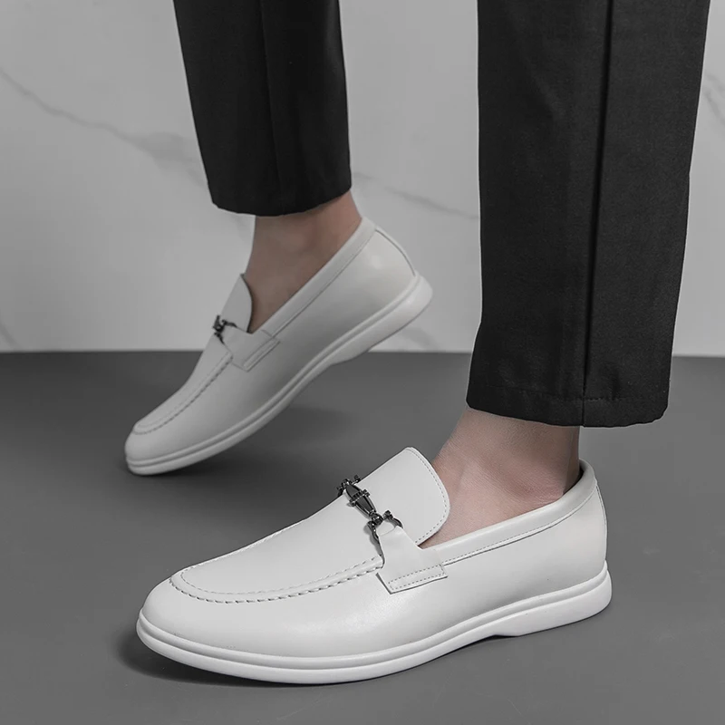 2026 Spring Fashion New Men's Cowhide Set Foot Bean Shoes High Quality Men's Comfortable and Casual Non Slip Small Leather Shoes