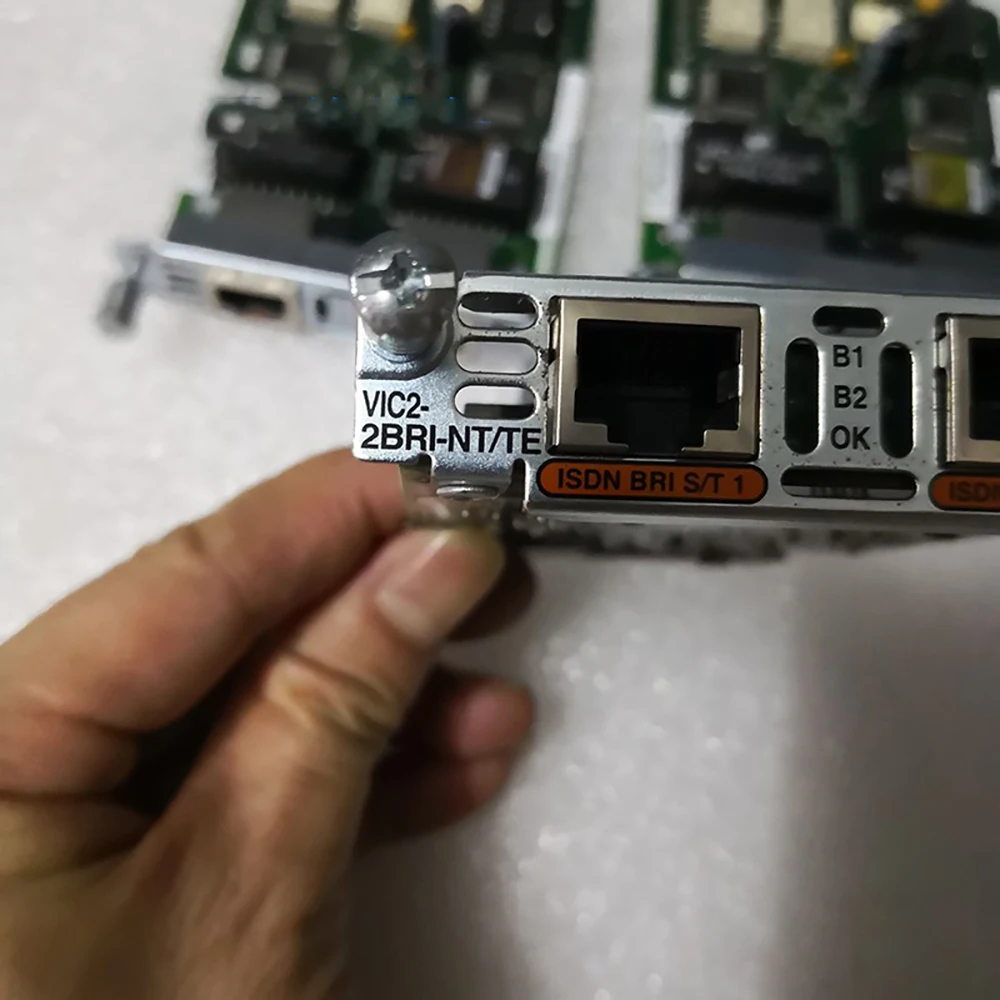 

1 шт. для съемного модуля Cisco VIC2-2BRI-NT/TE для маршрутизатора 2811 3825 3845
