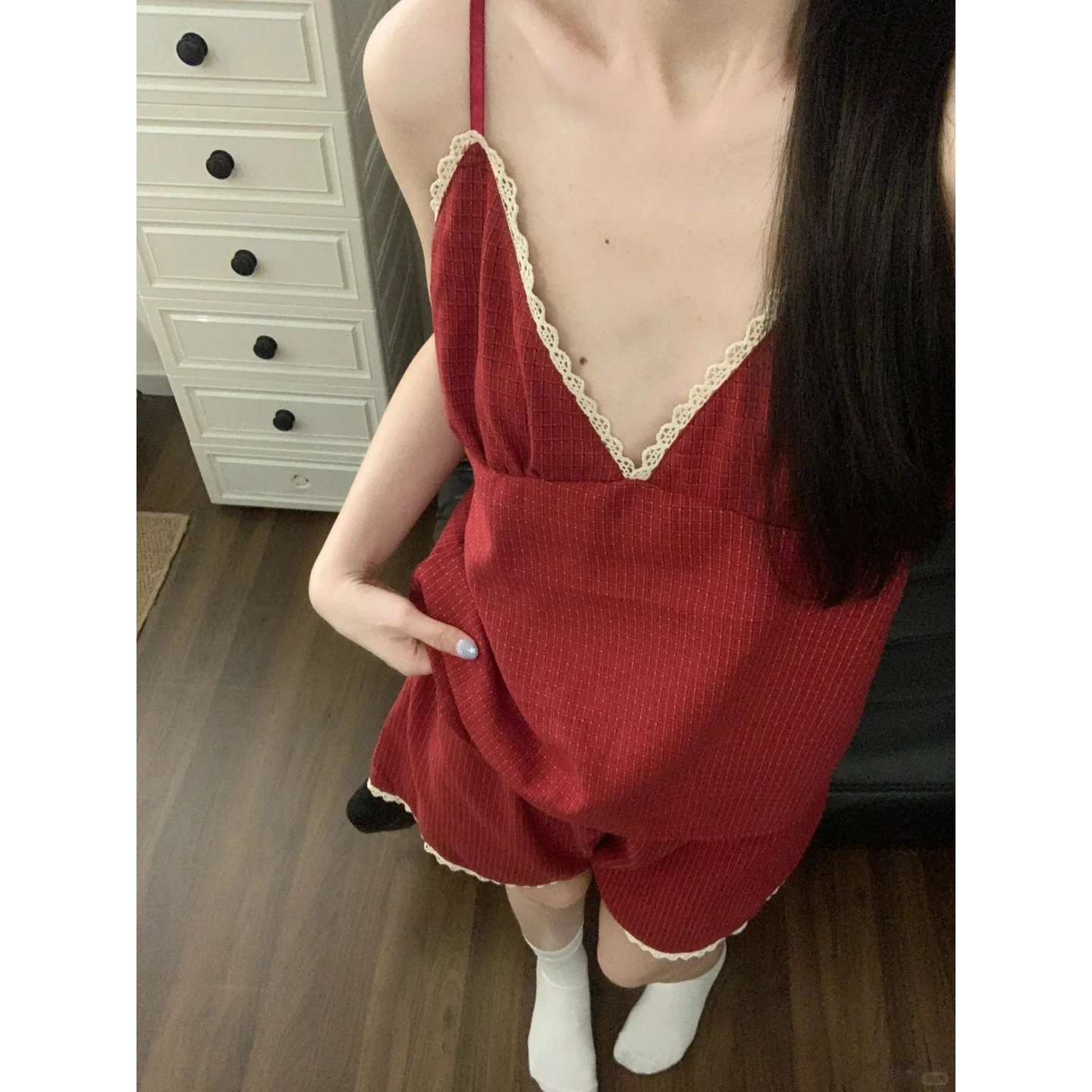 

New Pure Desire Clouds And Cotton Red Plaid Women's Nightgown Set with Lace Trimmed Strap Shorts for Daily Wear And Sleepwear
