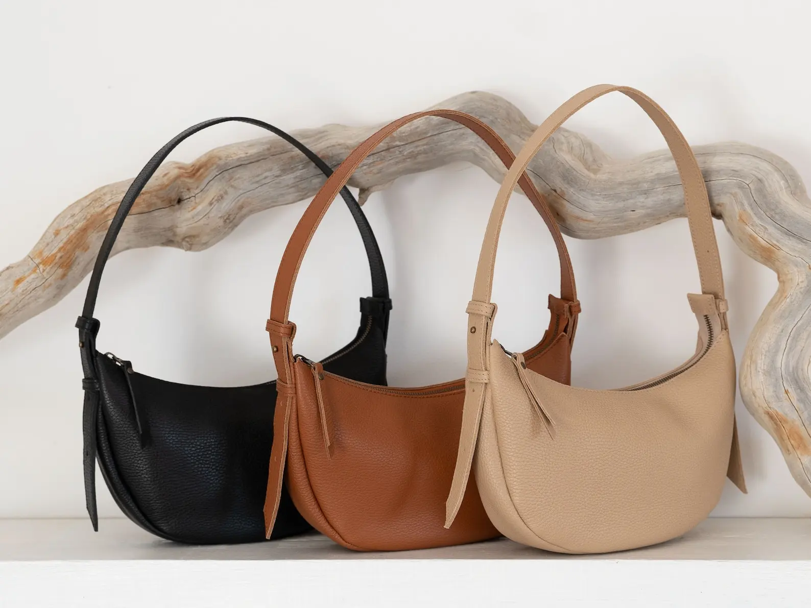 

NGGU Designer Luxury Bag - Retro Solid Color Leather Shoulder Bag for Women