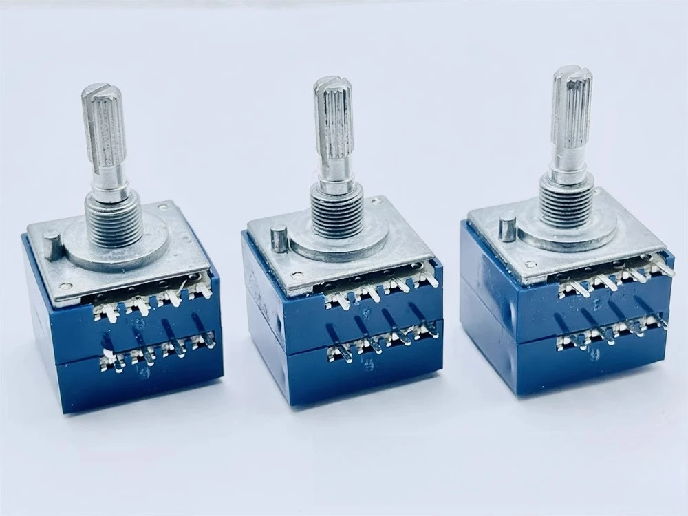 1Pcs 27 Type 8Pin Precision Chip Resistor Enthusiast Stepping Japan ALPS RH2702 50KA100KA250KA Double Volume Potentiometer Knurl