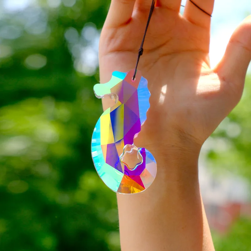 

1pc Cute Crystal Seahorse Prism Sun Catcher Crystal Prism Colorful Hanging Crystal for Home Garden Christmas Decora