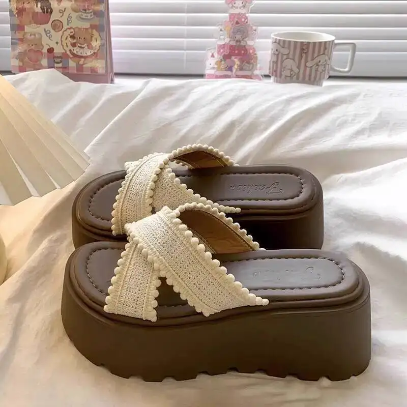 

Women's thick platform slippers 2025 Summer Outdoor beach Thick Soled Cross Strap Bohemian Design Height Increasing Slippers