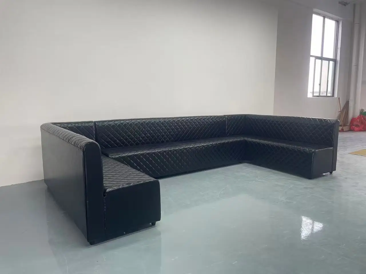 Furniture Set Solution Black Leather U Shape 10-15 Seater bar Sofa Club Hookah Lounge Nightclub Furniture