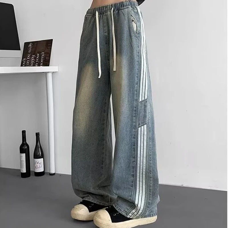 

Лидер продаж, потертые три полосатые украшения, джинсовые брюки, мужские свободные прямые брюки с эластичной резинкой на талии, широкие брюки