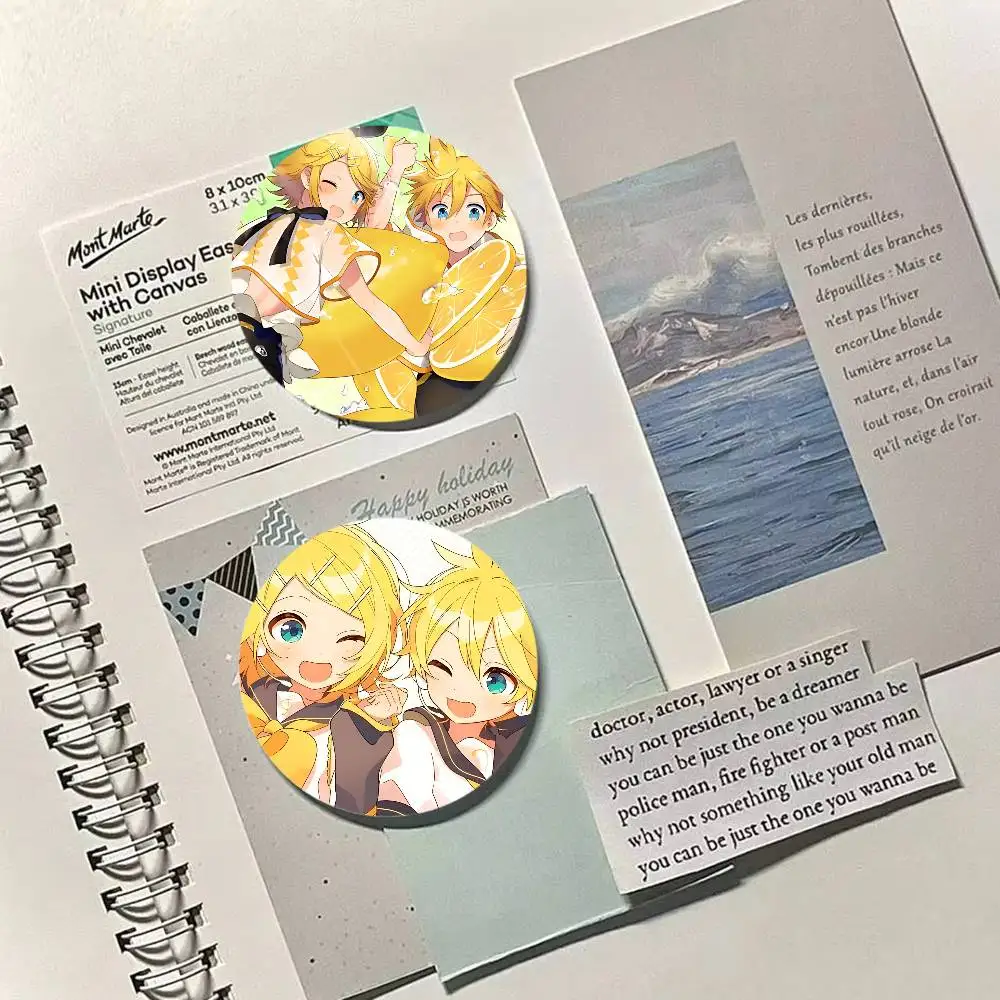 K-Kagamine Rin et Len Badges broches rondes de dessin animé broches faites à la main pour sac à dos bijoux accessoires cadeaux Badge S