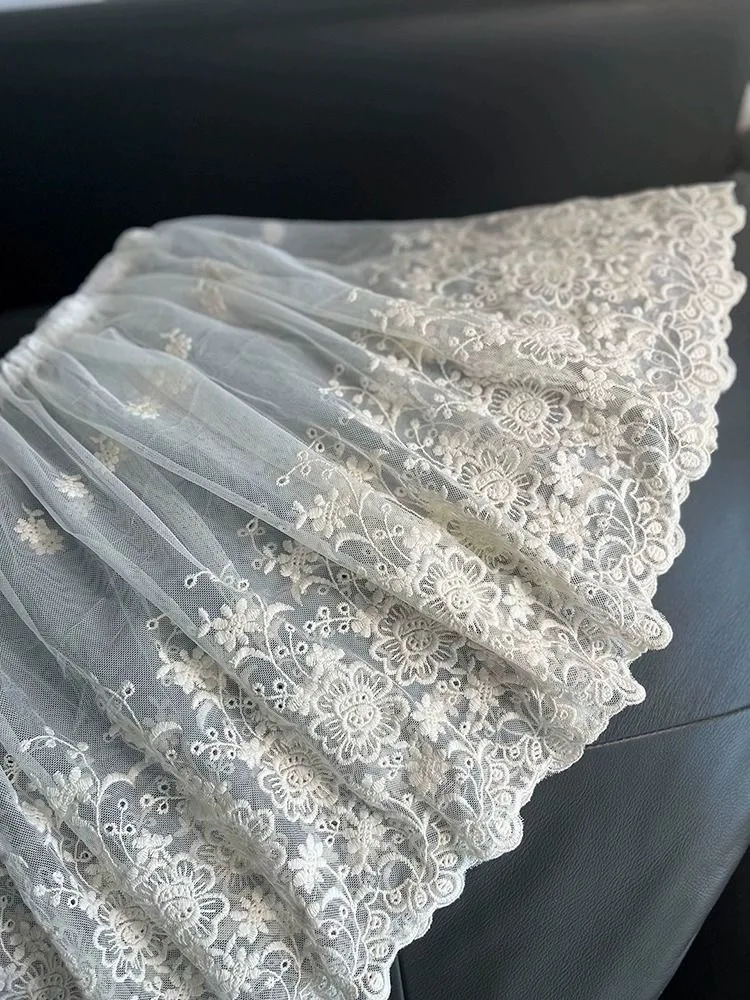 Gonna da donna in pizzo ricamato trasparente Gonna estiva a uno strato all'uncinetto Beige Gonna bianca Stile coreano Gonna corta Boho carina