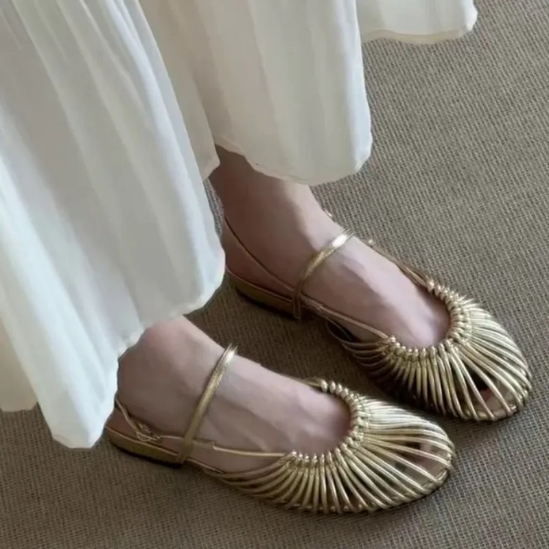 New 2026 French Round Toe Woven One Buckle Strap Block Heel Summer Low Heel Wrapped Toe Sandals