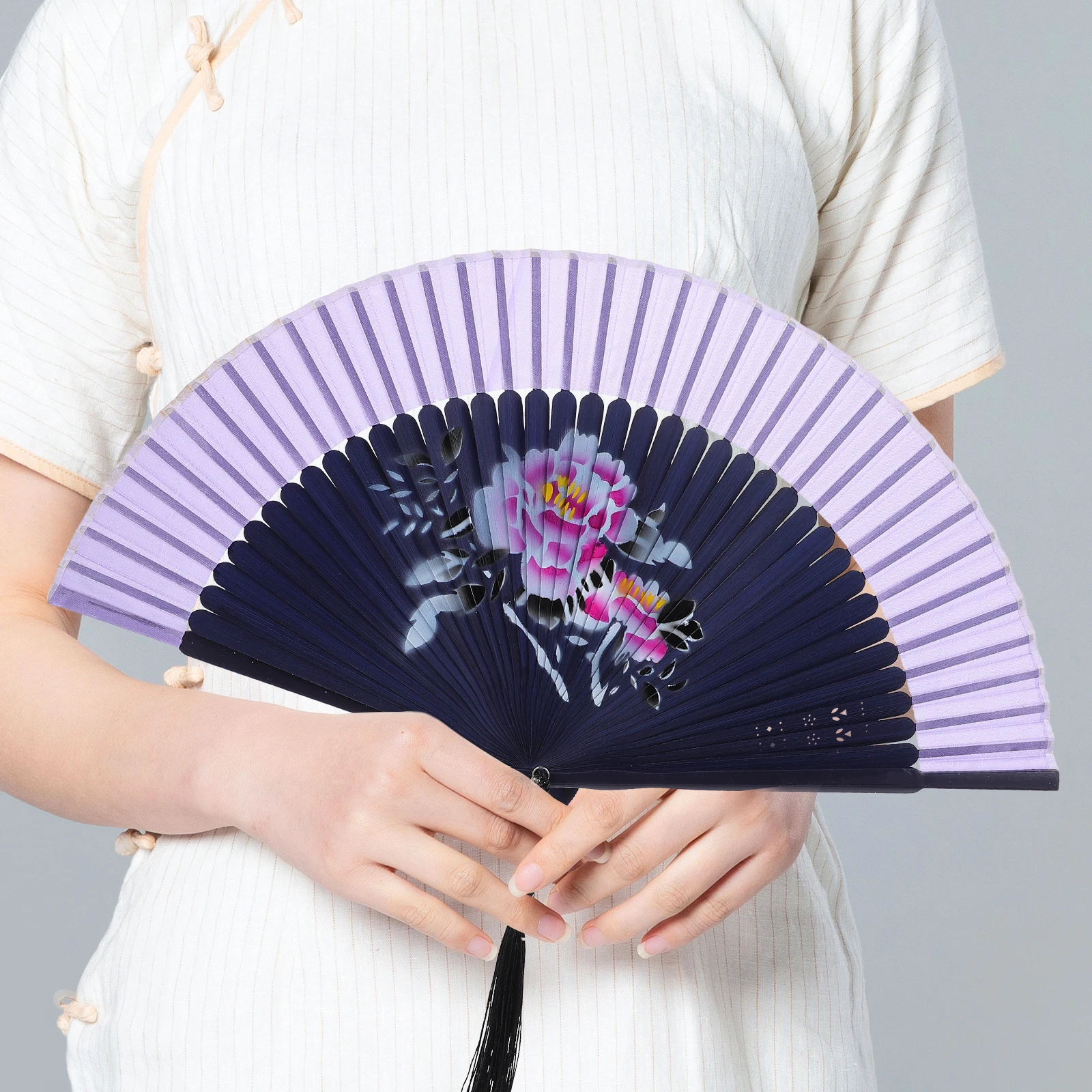 

Pearlescent Folding Fans H held Small Silk Elegant Decorative Craft Fans Blue Bone Purple Peony Design Summer Cooling H Fan