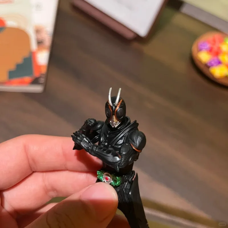 Bandai Original Kamen Rider ของเล่น Gashapon HG Series อะนิเมะ Action Figures Shadow Moon & Black Sun รูปแบบสร้างสรรค์ของขวัญตกแต่ง