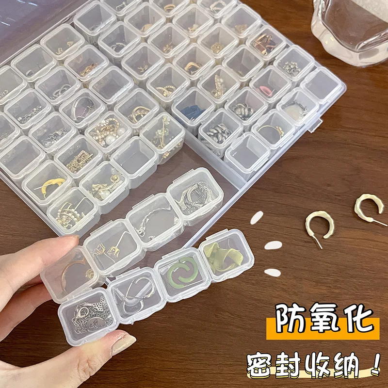 Durchsichtige Reise-Schmuck-Organizer-Box mit anlaufgeschütztem Design | Verstellbare Fächer für Halskette, Ohrringe, Ringe | Tragbares T – Detail 4