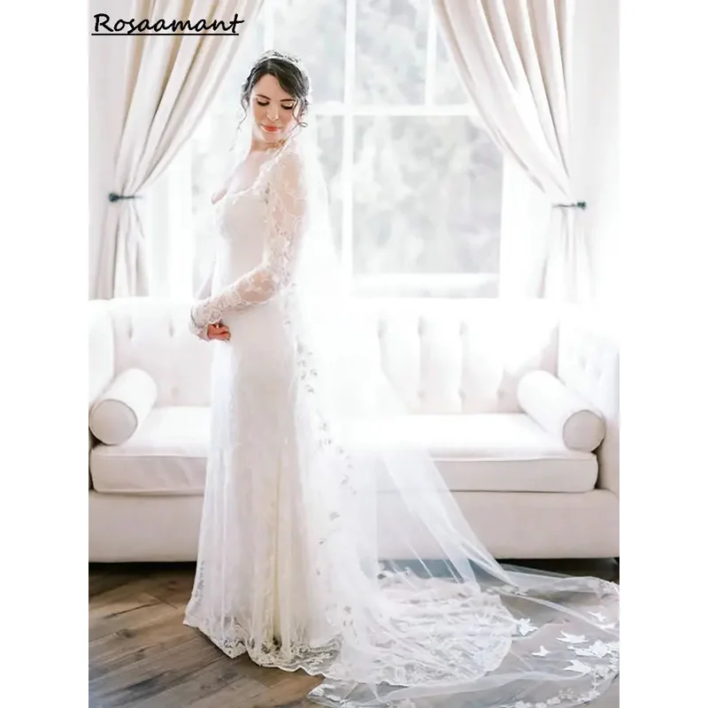 Affascinanti abiti da sposa a sirena con illusione sul retro a maniche lunghe Abiti da sposa country in pizzo pieno con scollo a cuore