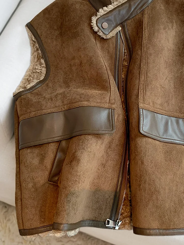 سترة نسائية عصرية من الصوف البني مع سحاب مرقع دافئ سميك بدون أكمام معطف نحيف كل مباراة ملابس الشارع الشهير قطع علوية مقصوصة