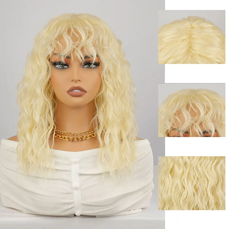 باروكة صناعية متوسطة الحجم أشقر ذهبي مموج مع غرة، شعر مستعار طويل مموج من الألياف المقاومة للحرارة مقاس 16 بوصة عالي الجودة للنساء