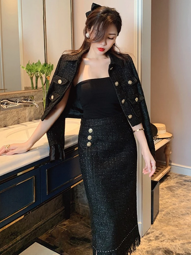 Abbigliamento autunnale 2025 Nuovo set di due pezzi con borsa alla moda stile dea stile Hepburn retrò con fiocco francese