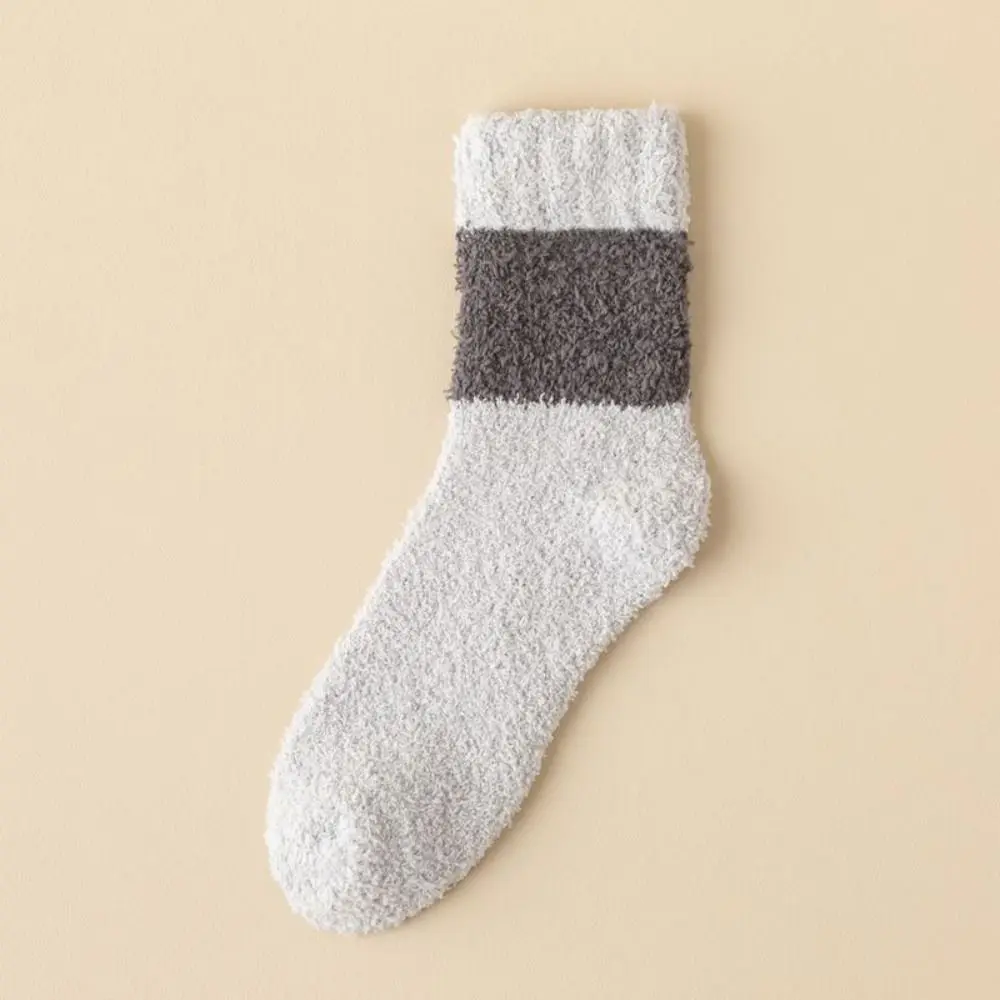 Calcetines para dormir Calcetines de terciopelo coralino de invierno Calcetines de algodón cálidos multicolores Calcetines suaves y esponjosos para el suelo Hombres