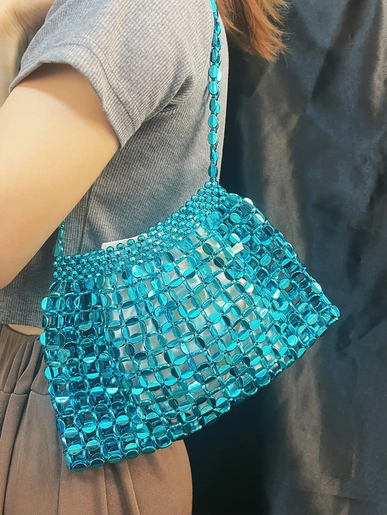 

Fashion Vintage Metal Gold Silver Hollow Out Evening Beaded Shoulder Bag Women Handbag Lady Phone Purse Hand Bag
