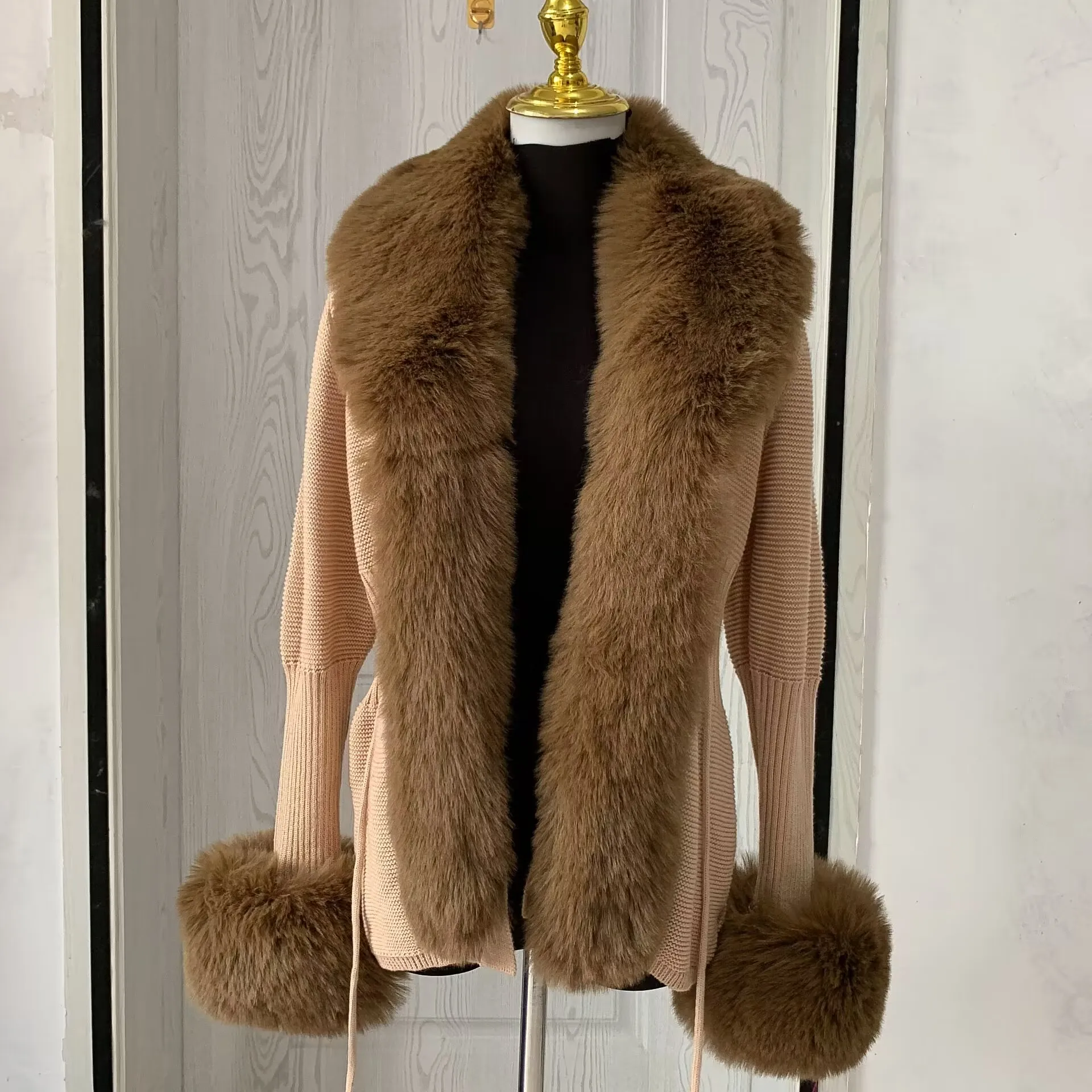 Women faux fur knitted cardigan with fox whole fur collar Autumn-winter luxury faux fox fur cardigan fashion sexy artificial fur