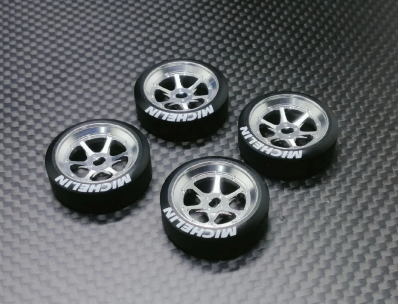 MINI-Z、MINI-D、AMZ、MINI-Q、DRZ、GLAミニドリフトカー用高精度シミュレーションメタルホイール