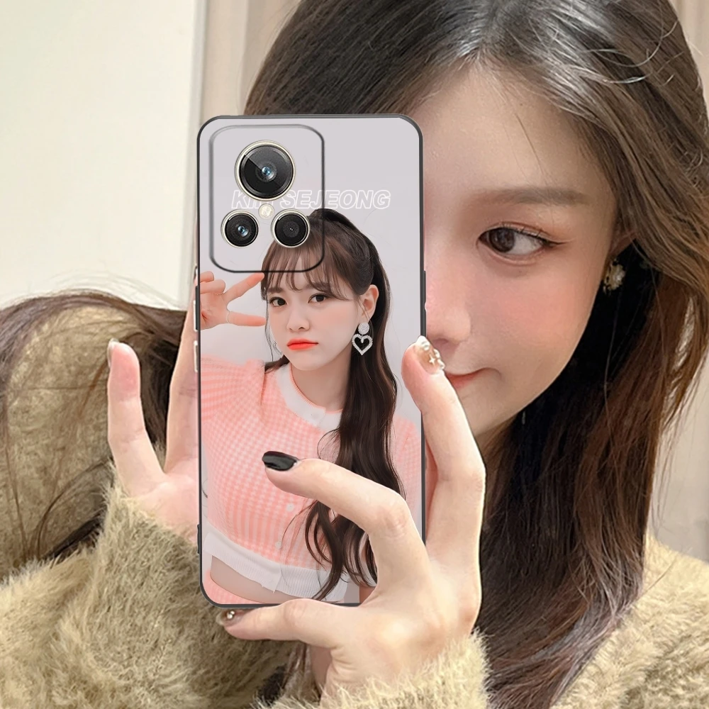 Cute Kim SeJeong Mobile Cell Phone Case for Realme GT 2 9i 8i 7i Pro X50 X2 C35 C21 C20 C11 C3 Black Soft Phone Cover Shell