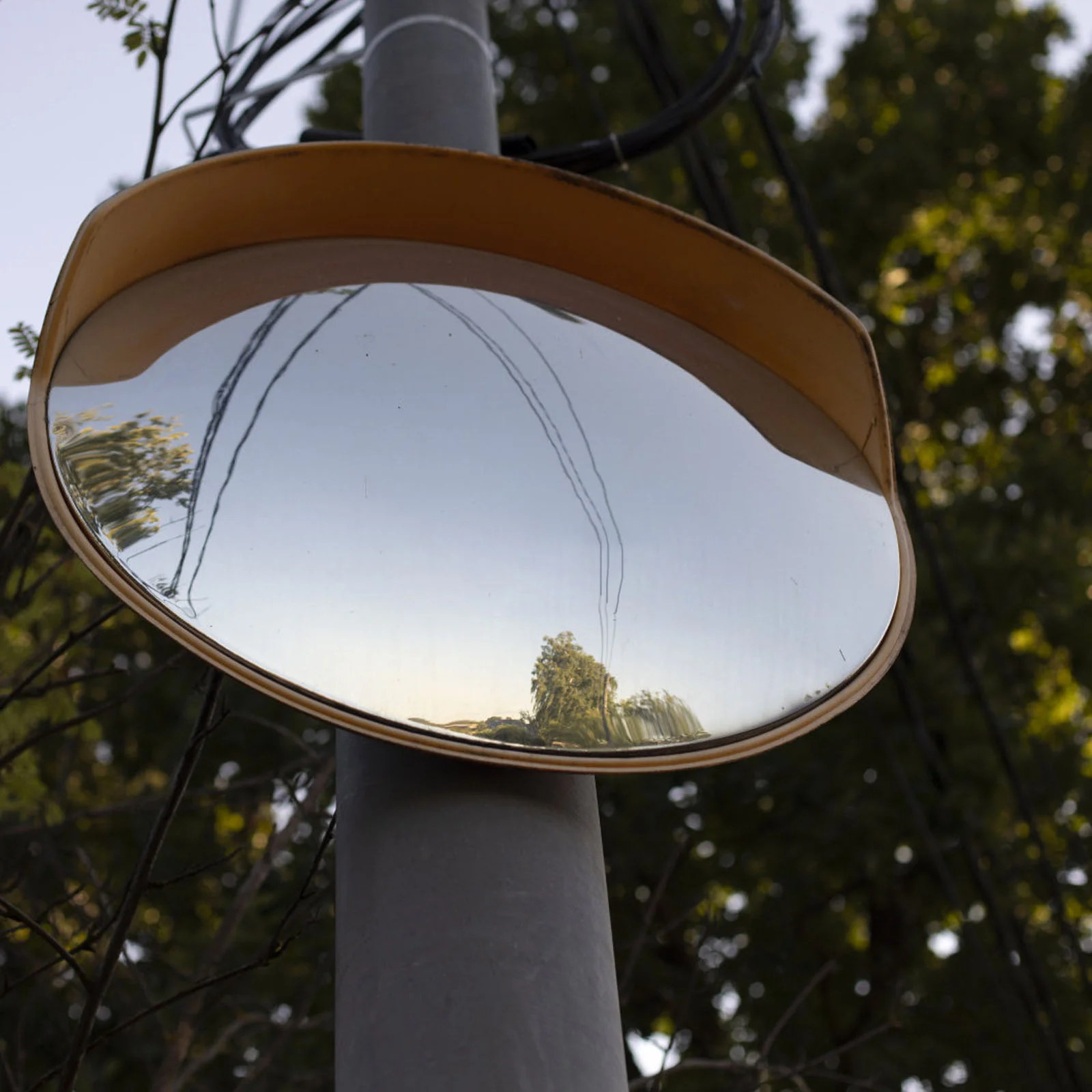 Miroir d'angle de circulation convexe Guardian, sécurité grand angle, extérieur, chaussée, noir