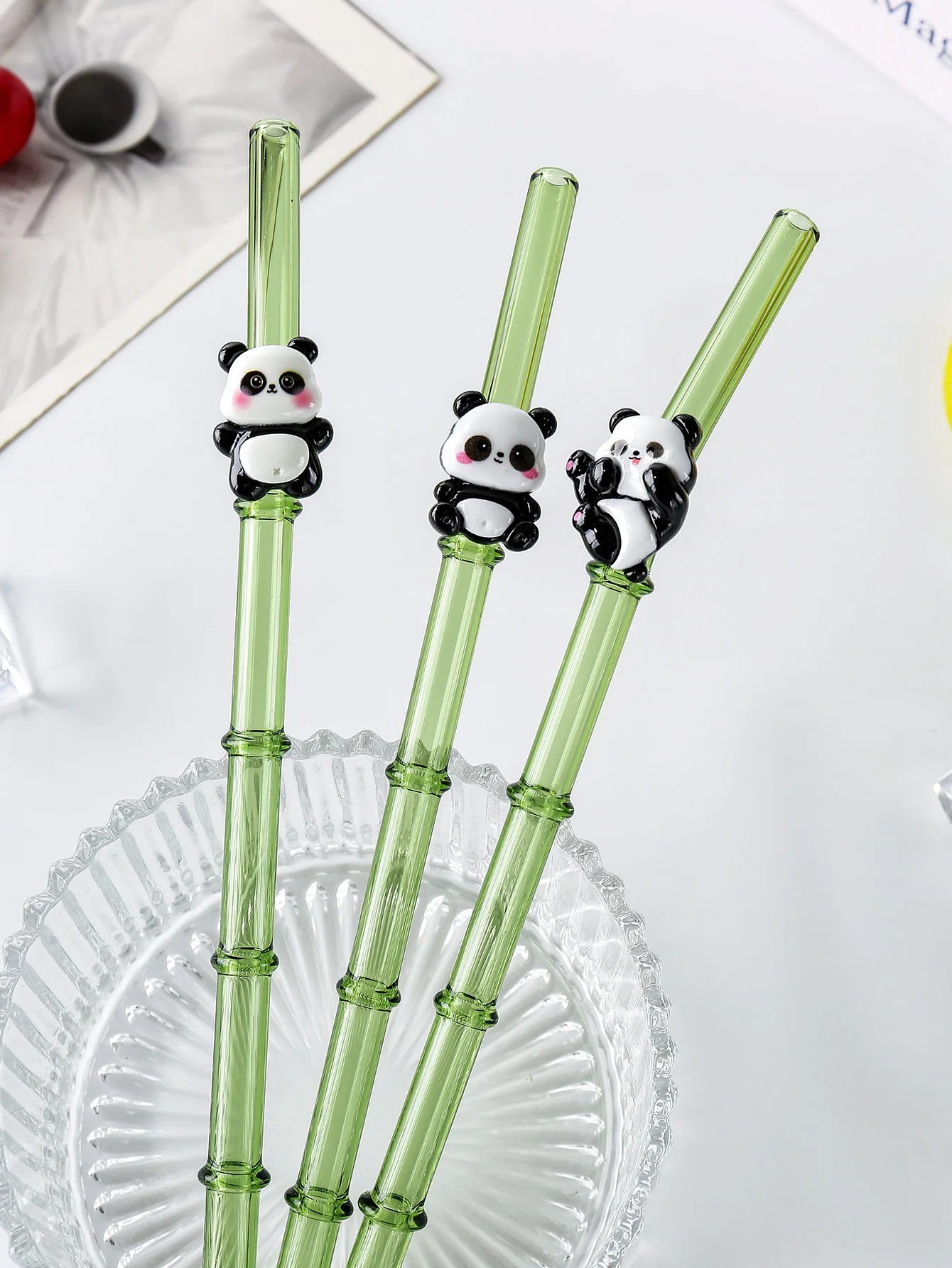 1/4pcs Fun Panda Decor Curved Glass Straws for Drinks, Creative Gift for St. Patrick's Day Celebrations and School Gatherings