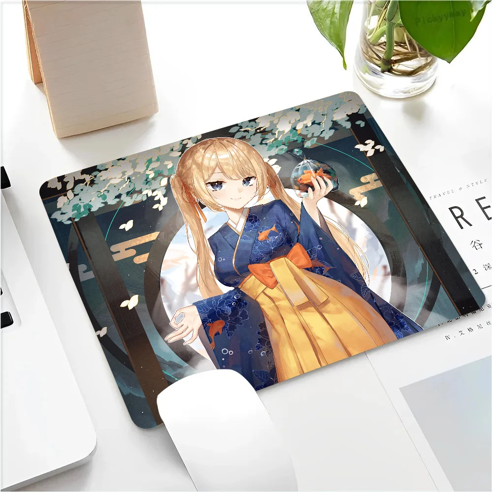 Amelia Watson Youtuber Hololive Girl Anime Mousepad Small LockEdge Mouse Pad For Gamers Computer Desk Pad Anti-slip Rubber