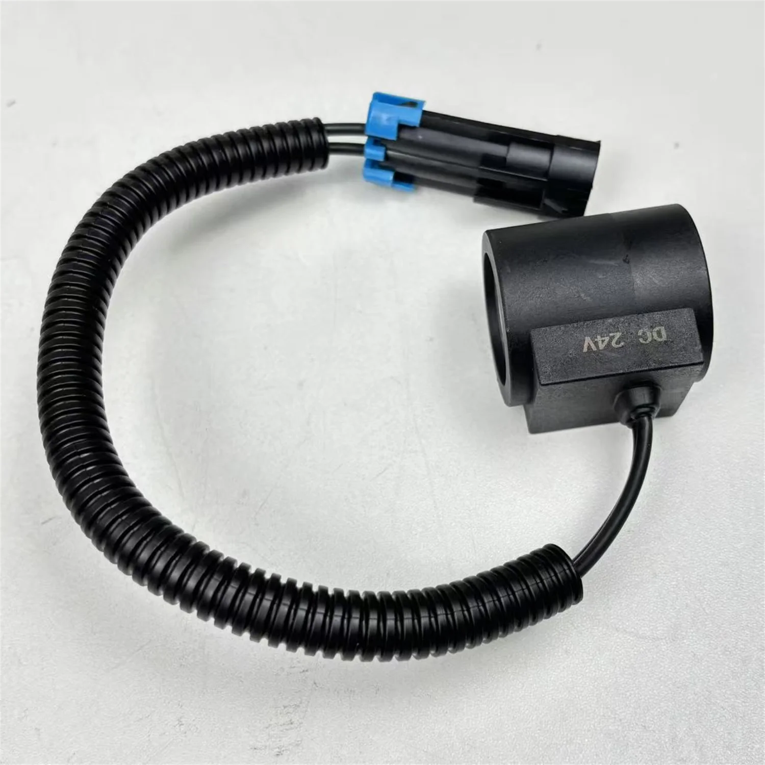 คอยล์โซลินอยด์วาล์ว 24V รุ่น 6675559 สำหรับรถตักล้อยาง 463 751 A220 A300 A770 S100 S130 S150 S160 S175 S185 S205 S220