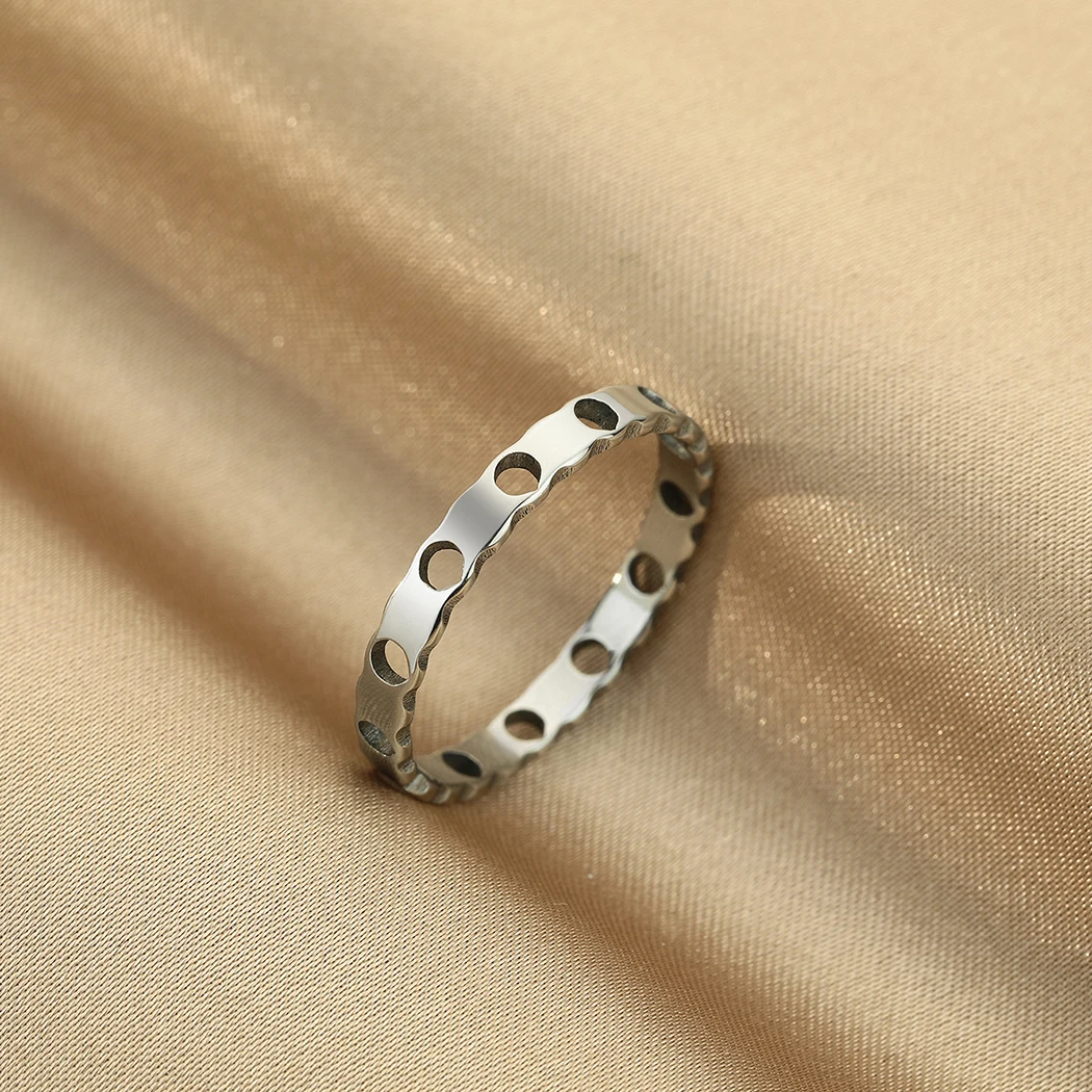 CHENGXUN Dainty Silver Honeycomb Ring Midi Bee Ring Animal Hexagon Stacking Delicate Minimalist Ring for Men and Women