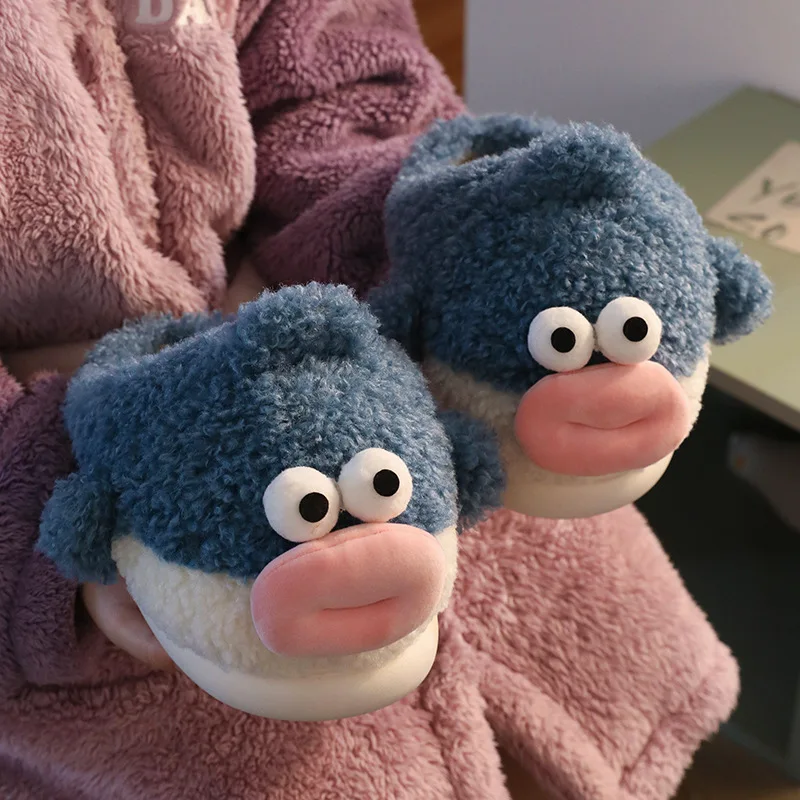 Zapatillas Kawaii de pez globo y tiburón, zapatos de casa de felpa con animales de dibujos animados divertidos, calzado antideslizante suave y cómodo para interior de invierno para mujer