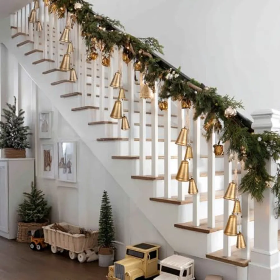 الصدأ الذهب أجراس البقرة مجموعة من 4 ريفي كبير عيد الميلاد أجراس البقر ديكور للمنزل مقبض الباب شجرة عيد الميلاد جارلاند إكليل الدرج X