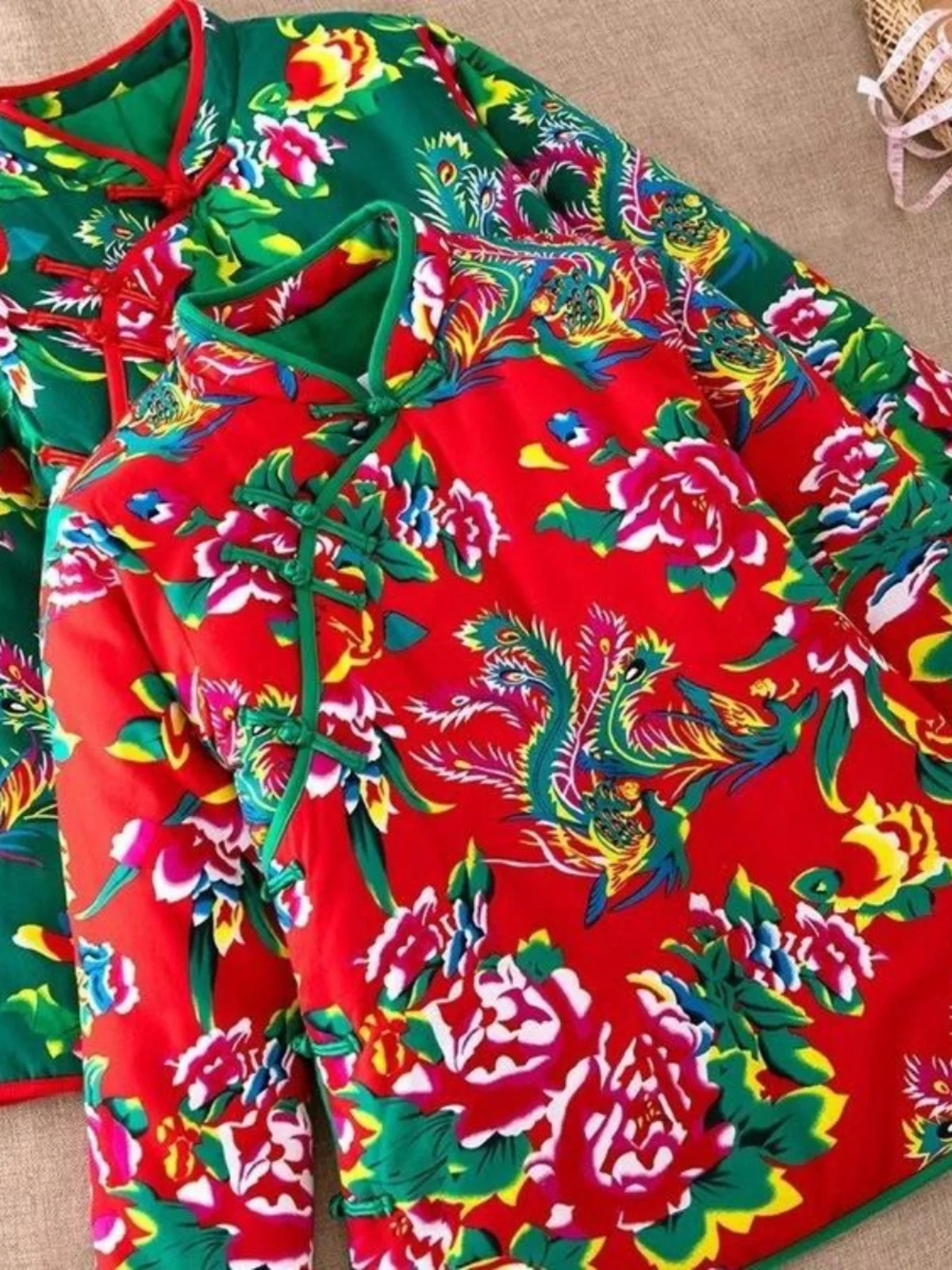 

Женская зимняя утепленная хлопковая куртка с цветочной вышивкой, крупным цветочным узором, на пуговицах, в китайском стиле, теплая хлопковая куртка