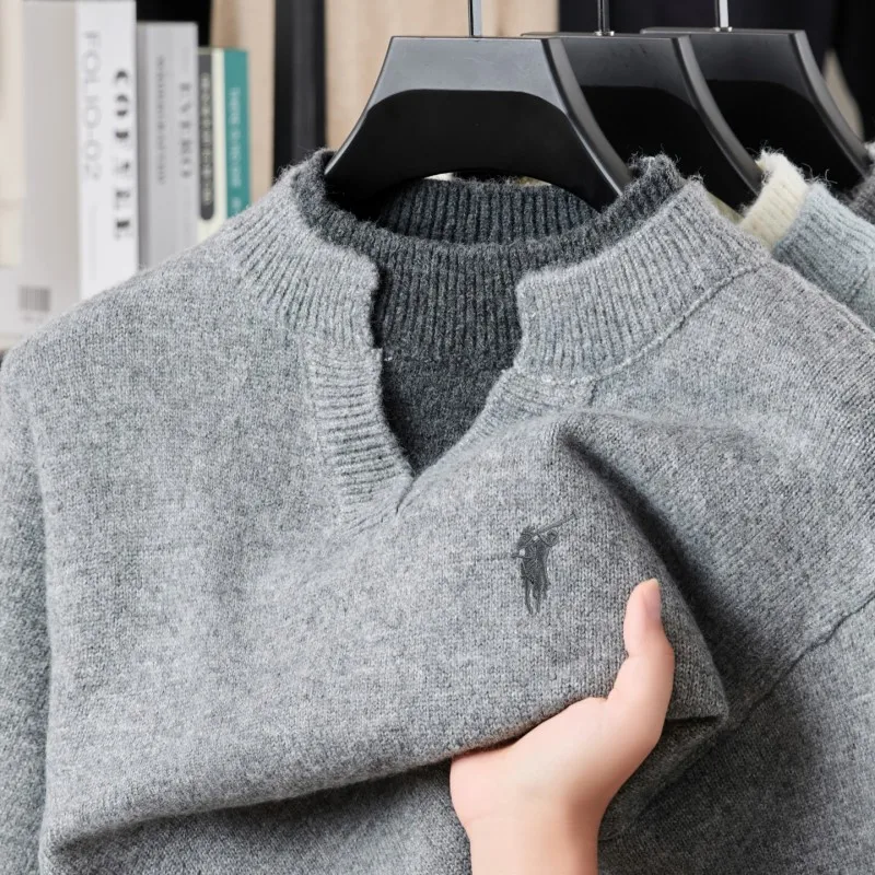 2025 New Woolen Sweater Men's Fake Two Piece Loose Knit Thick Embroidered Horse Logo Cashmere Sweater Youth Base Sweater