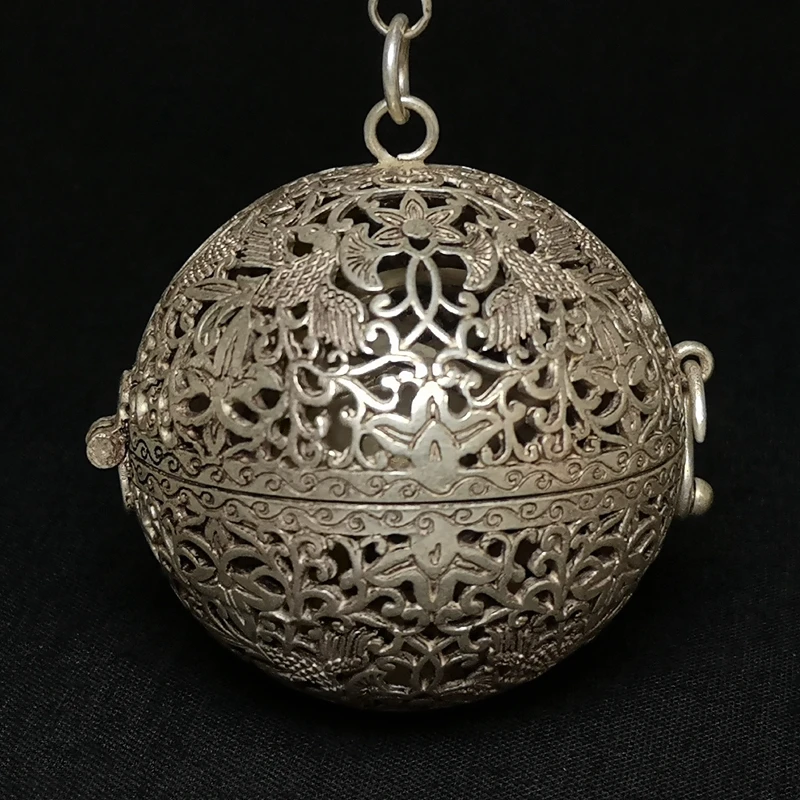 YIZHU CULTUER ART Size 15 × 5.5 cm Collected China Tibet Old Silver Hand-made Flowers Birds Incense Sachet Pendant