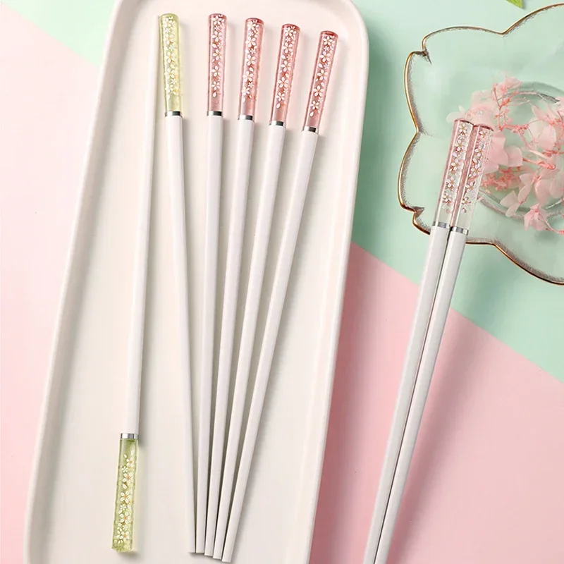 Japanese Chopsticks Alloy Amber Cherry Blossom Antibacterial Anti-slip High Temperature Resistant Reusable Kitchen Tableware view 5