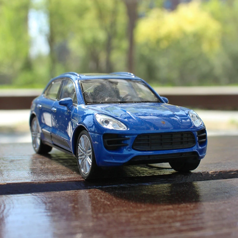 WELLY 1:36 Porsche Macan Turbo SVU Alloy Diecast Car Collection Toy Souvenir Ornament NEX New Exploration of Model BD9