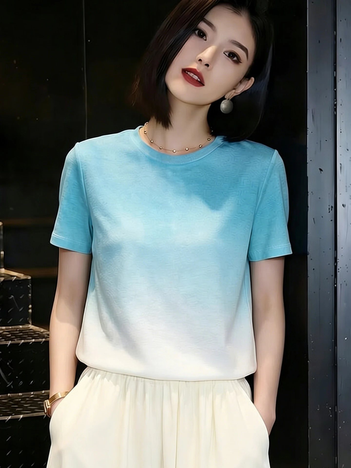 Unique Soft Knitted Short Sleeve Women's Top Fashion Gradient Color Casual Loose Fit round Neck Basic Style Summer T-Shirt