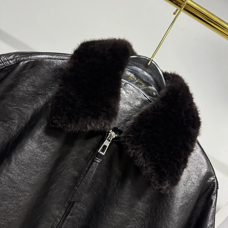 سترة جلدية للنساء مستوردة من زيت الندى البارد الشمع طبقة علوية من فرو الغنم المتكامل معطف قصير من ريش الإوز ملابس خارجية أنيقة دافئة #5