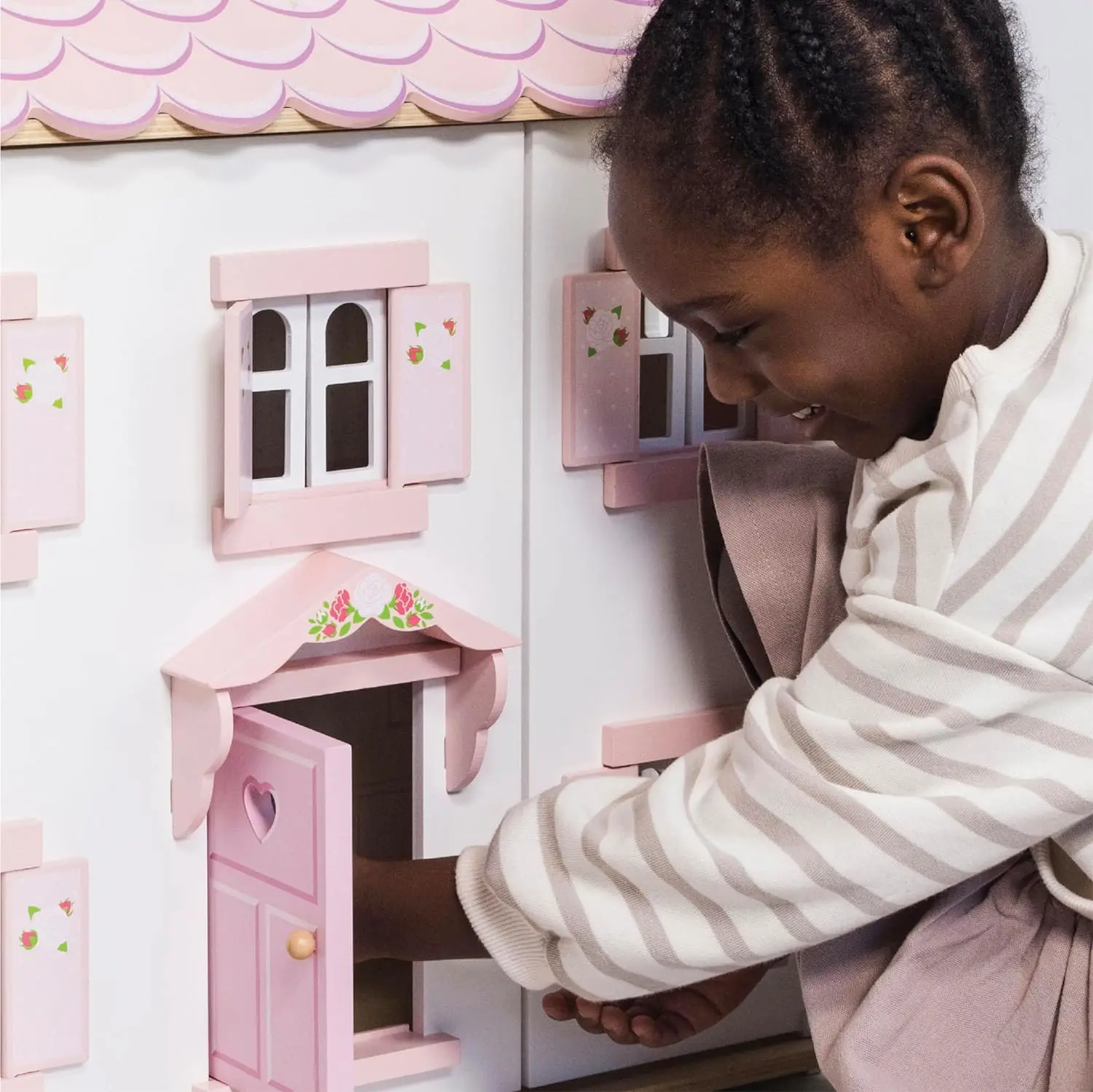 Iconic Sophie's Large Wooden Doll House, Dream   Dolls House