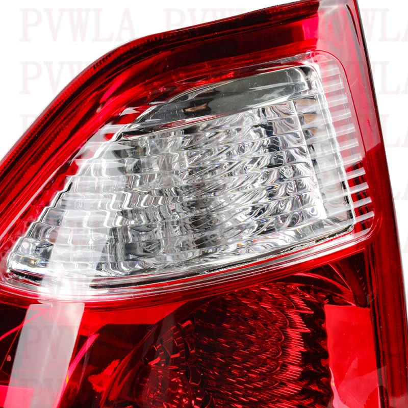 Rear Tail Lamp Light With Bulbs MN133765  MN133766 For Mitsubishi Pajero MONTERO Shogun MK3 2003 2004 2005 2006