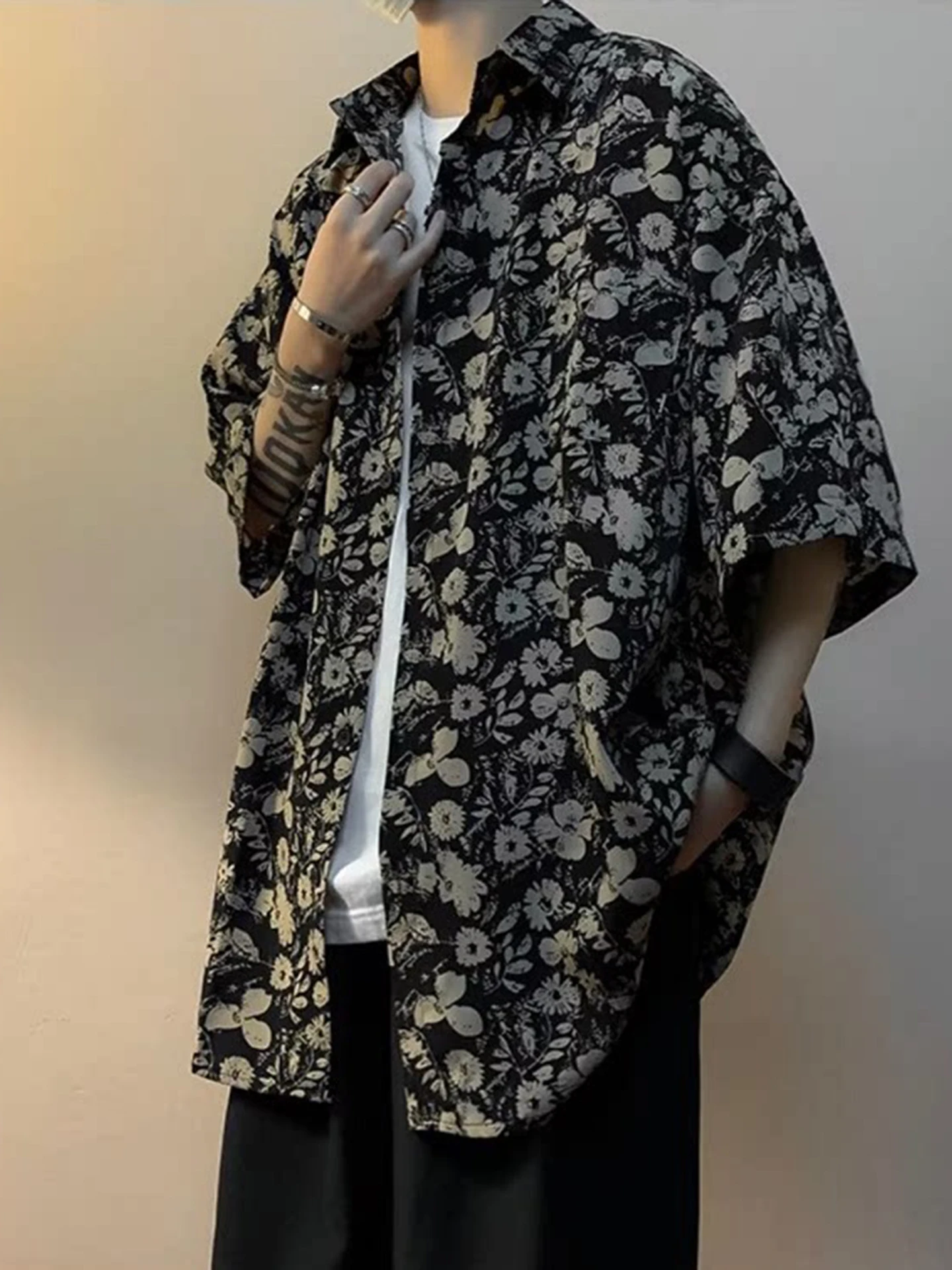 

Vintage Cuban Collar Floral ort Sve Men's irt Qui Dry Beach Vaion Outerwear Summer Loose Fit Polyester Fiber