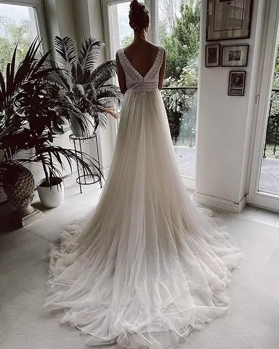 CloverBridal Lace Scalloped Neckline Tulle Bohemia Bridal Gown Ivory Sleeveless Long Tail V Back Boho 2024 Robe De Mariée WW8256