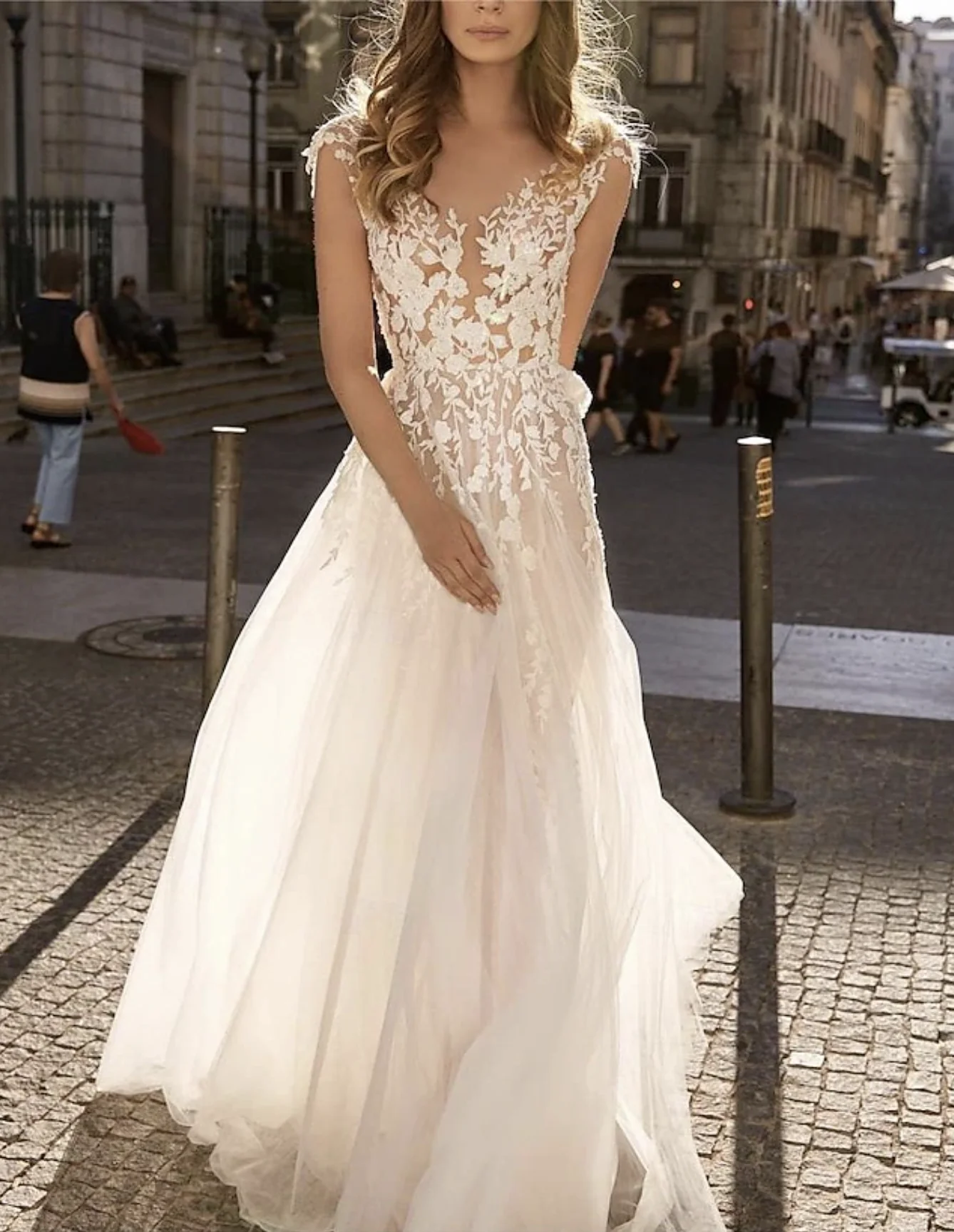 Abiti da sposa Boho da spiaggia a-line scollo a barca senza maniche lunghezza del pavimento abiti da sposa in Organza con Applique in pizzo 2024