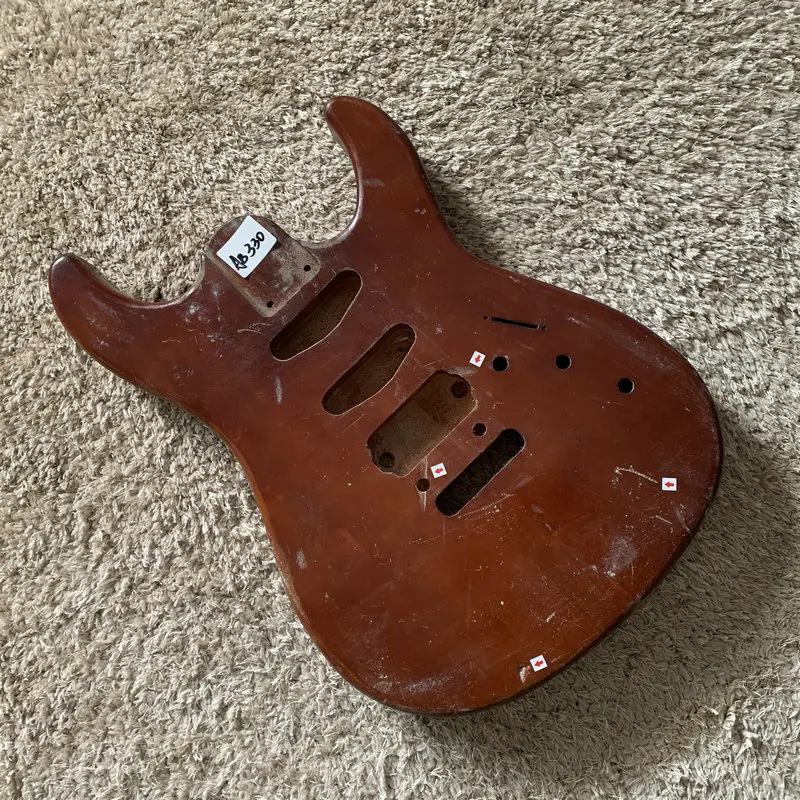 

Stcok Item Electric Guitar Body Two Points Fixed Tremolo Style SSH Pickups DIY Replacement Surface Damages and Dirty AB330