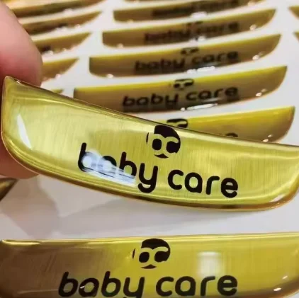 

Индивидуальная печать самоклеящихся 3D-этикеток, упаковка наклеек из эпоксидной смолы с клеевым слоем 3M, печать на кнопках для упаковки товаров.